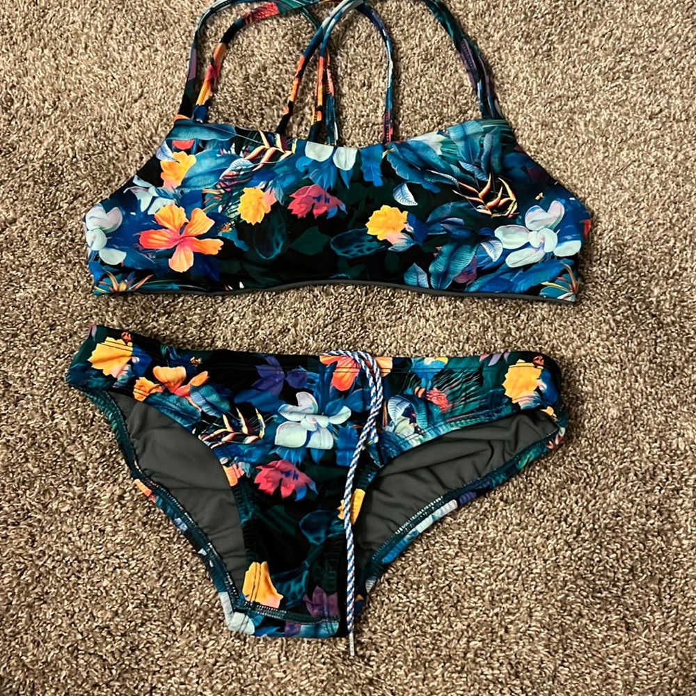 jolyn set